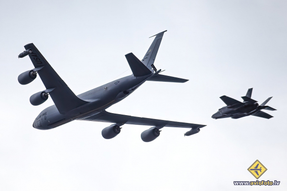 Boeing KC-135R Stratotanker