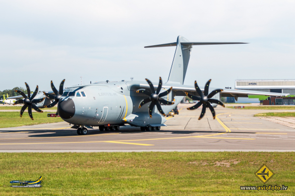 Airbus A400M-180