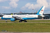 Boeing C-32A (757-2G4)