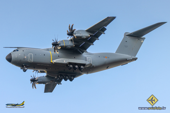 Airbus A400M-180