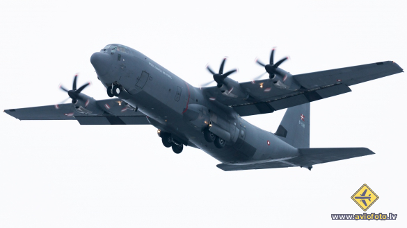 Lockheed Martin C-130J-30 Hercules (L-382)