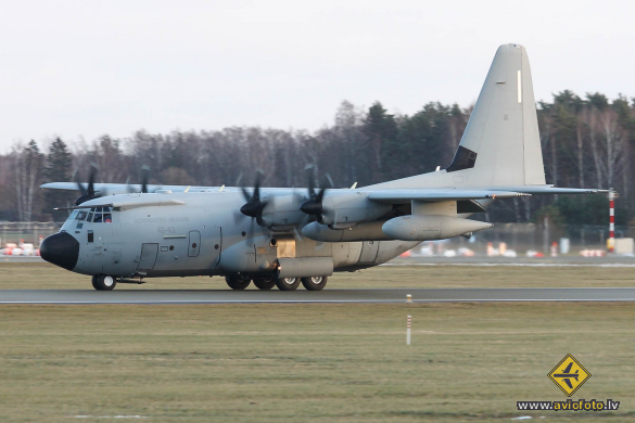 Lockheed Martin C-130J Hercules (L-382)