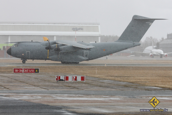 Airbus A400M-180