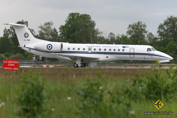 Embraer ERJ-135LR (EMB-135LR)