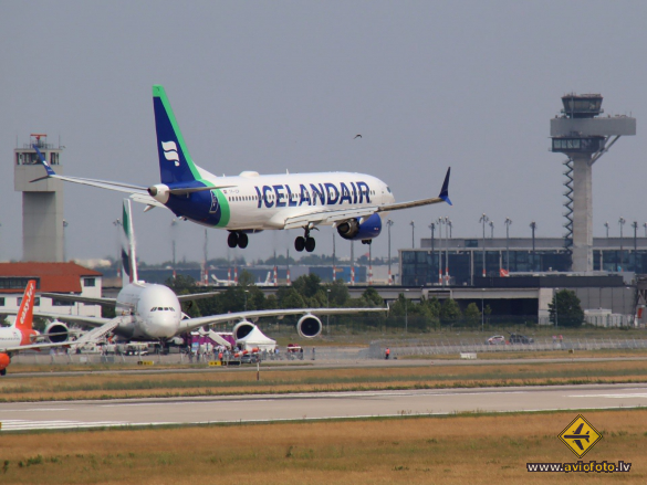 Boeing 737-8 MAX