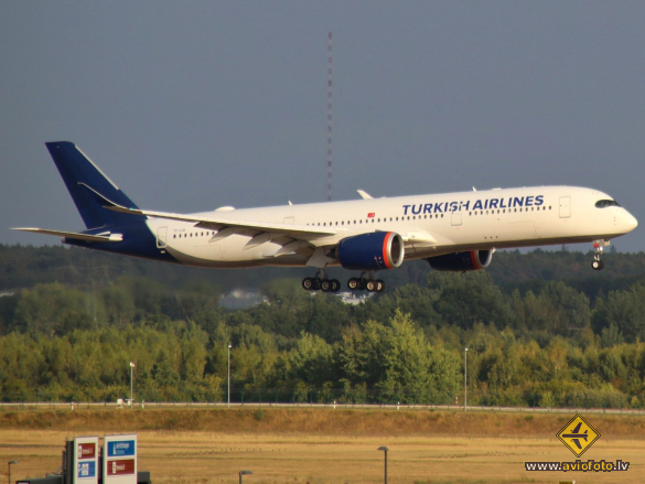 Airbus A350-941