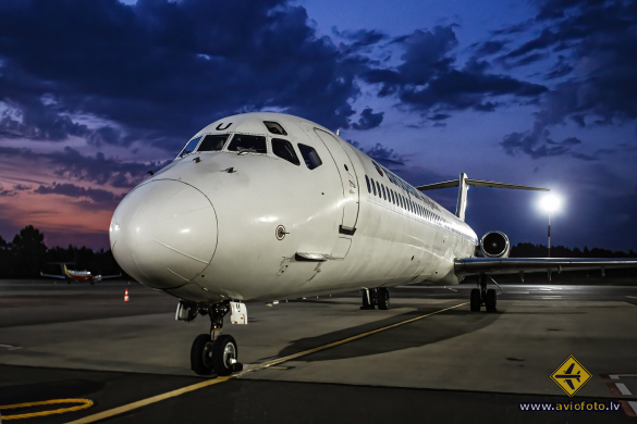 McDonnell Douglas MD-82 (DC-9-82)