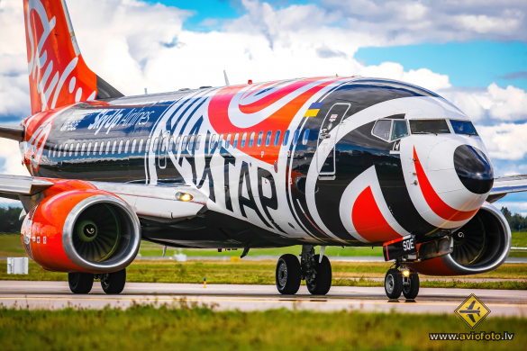 Boeing 737-75C