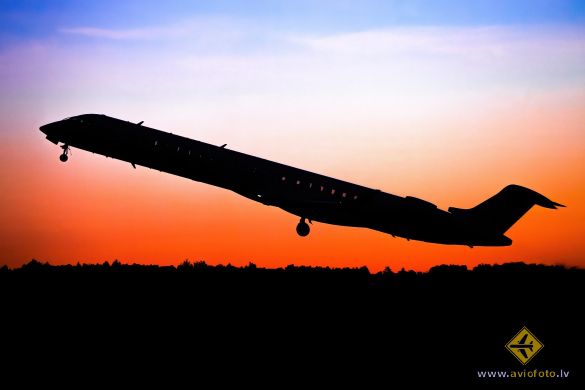 Bombardier CRJ-900ER (CL-600-2D24)