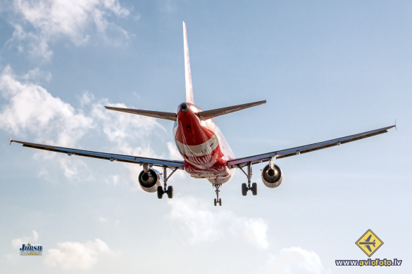 Airbus A320-216