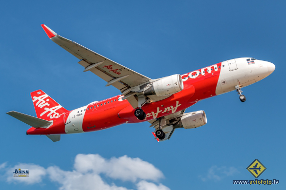Airbus A320-216