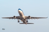 Airbus A330-323
