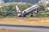Boeing 737-8FZ