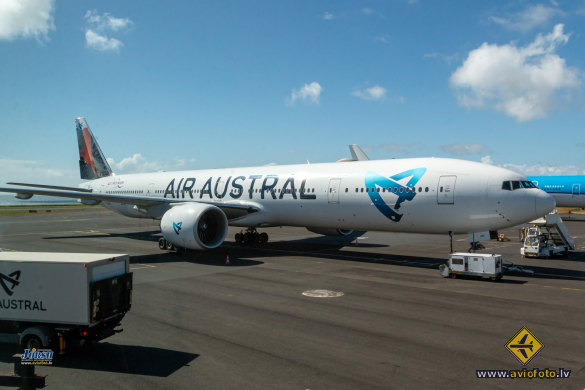 Boeing 777-39M/ER