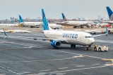 Boeing 737-824