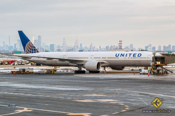 Boeing 777-322/ER