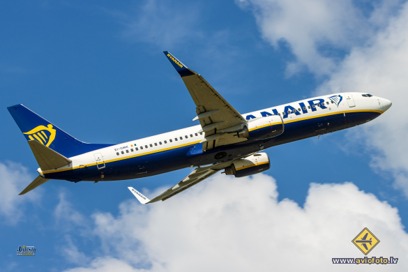 Boeing 737-8AS