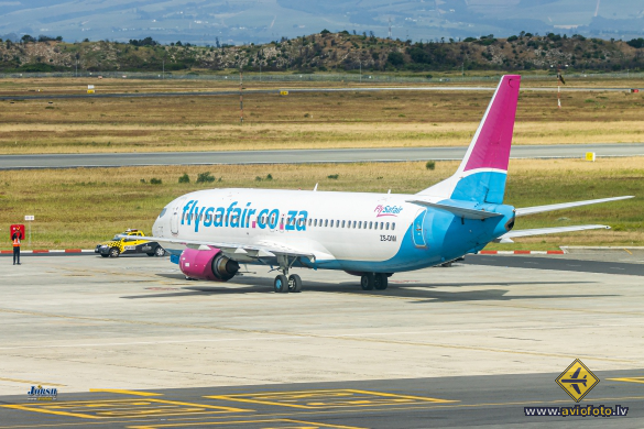 Boeing 737-4S3