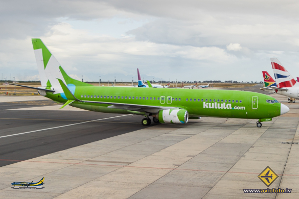Boeing 737-8LD