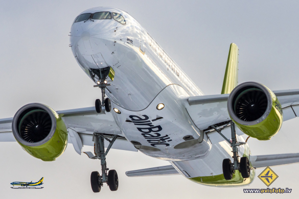 Airbus A220-300