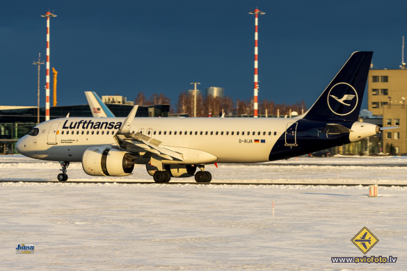 Airbus A320-271N