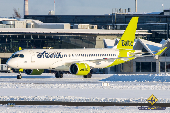 Airbus A220-300