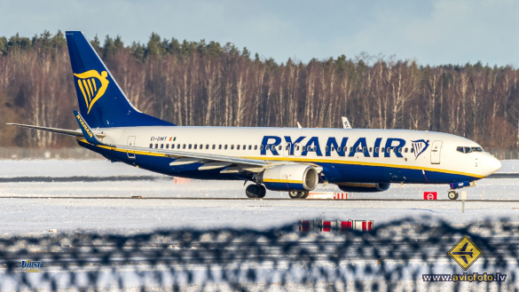 Boeing 737-8AS
