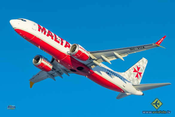 Boeing 737-8 MAX 200