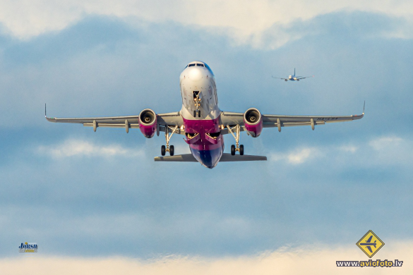 Airbus A320-232