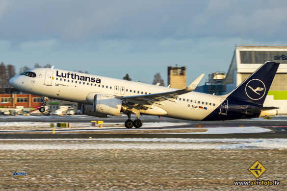 Airbus A320-271N