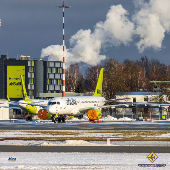Bombardier CSeries CS300 (BD-500-1A11)