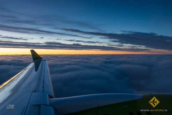Airbus A220-300