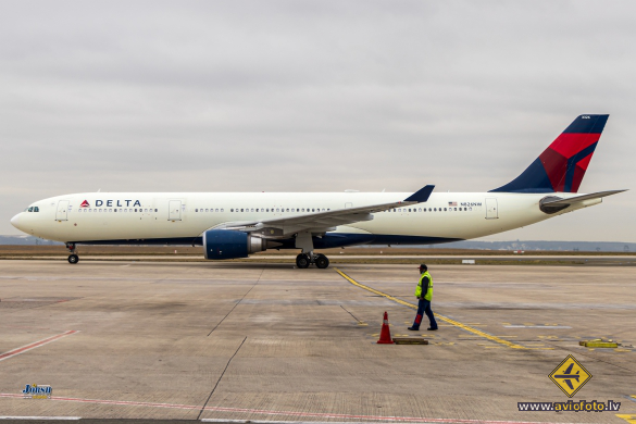 Airbus A330-302