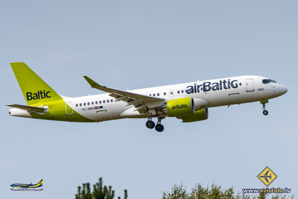 Airbus A220-300