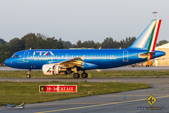 Airbus A319-111