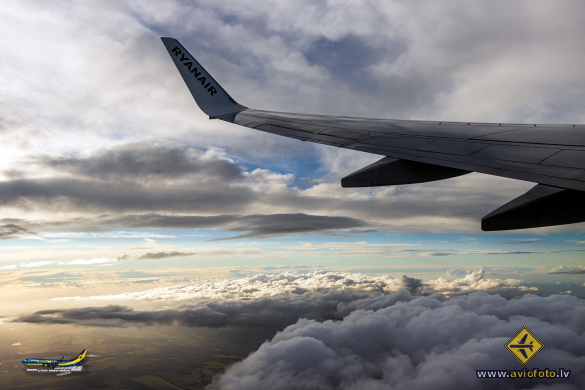 Boeing 737-8AS