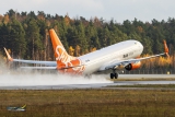 Boeing 737-8H6