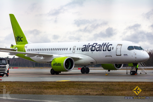 Bombardier CSeries CS300 (BD-500-1A11)