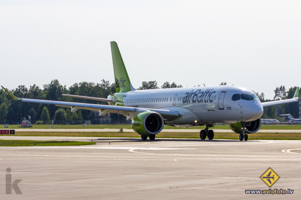 Bombardier CSeries CS300 (BD-500-1A11)