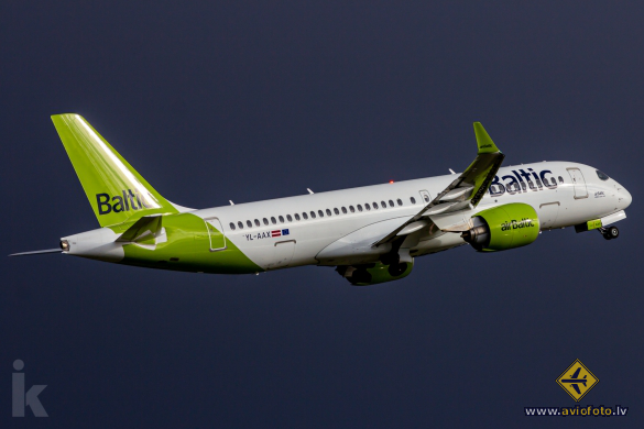 Airbus A220-300