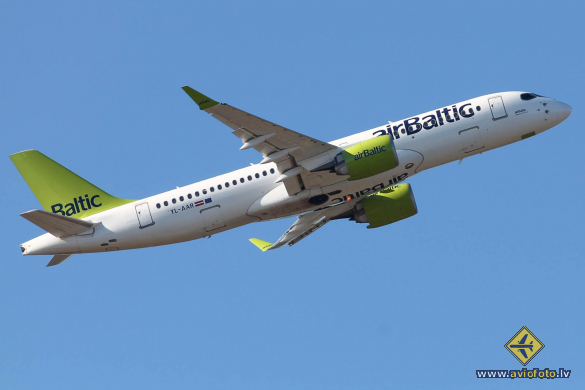 Airbus A220-300