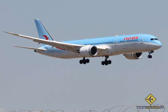 Boeing 787-9 Dreamliner