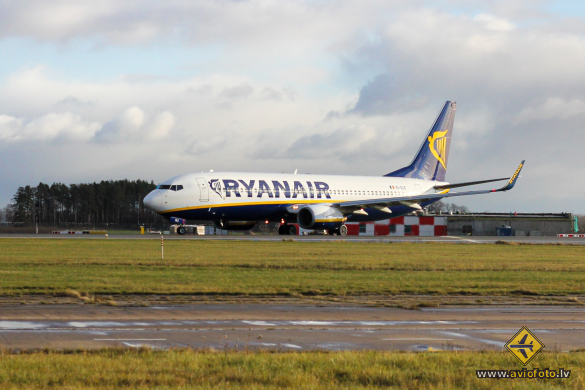 Boeing 737-8AS