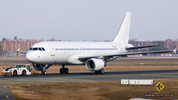 Airbus A320-214