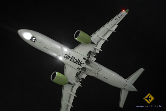 Bombardier CSeries CS300 (BD-500-1A11)