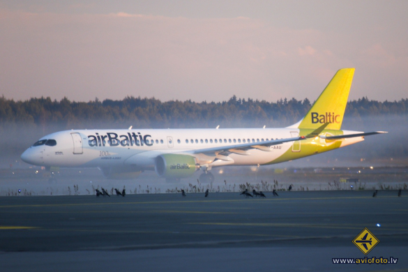 Airbus A220-300