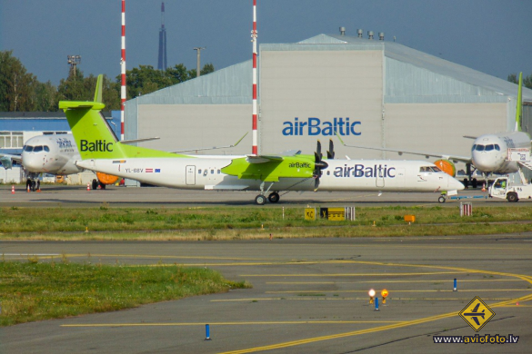 Bombardier DHC-8-402 Q400