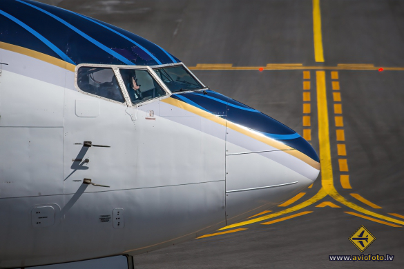 Boeing 737-522