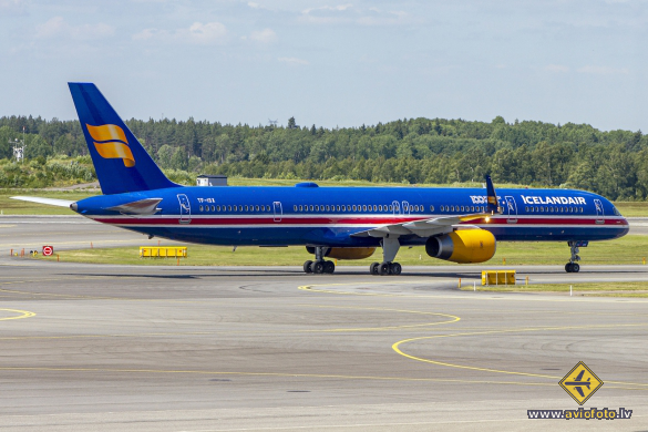 Boeing 757-3E7