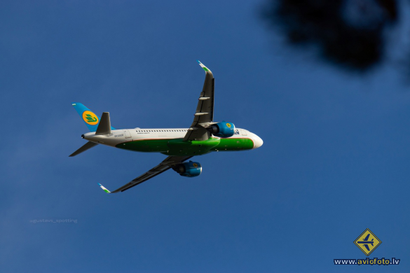 Airbus A320-251N